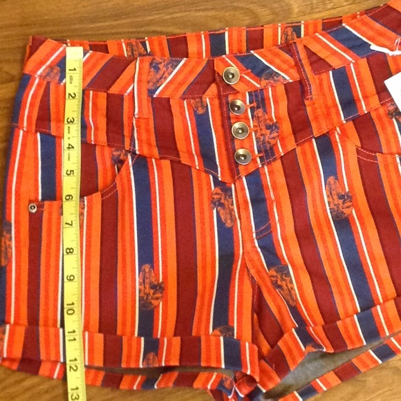 Her Universe Star Wars Solo striped shorts Sz.9 - Picture 6 of 6